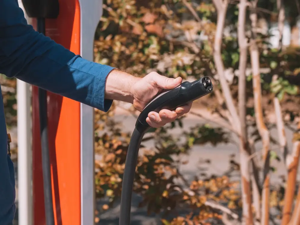 hardwired vs plug in ev charger - EV Charger Installation Cost Hardwired vs Plug In